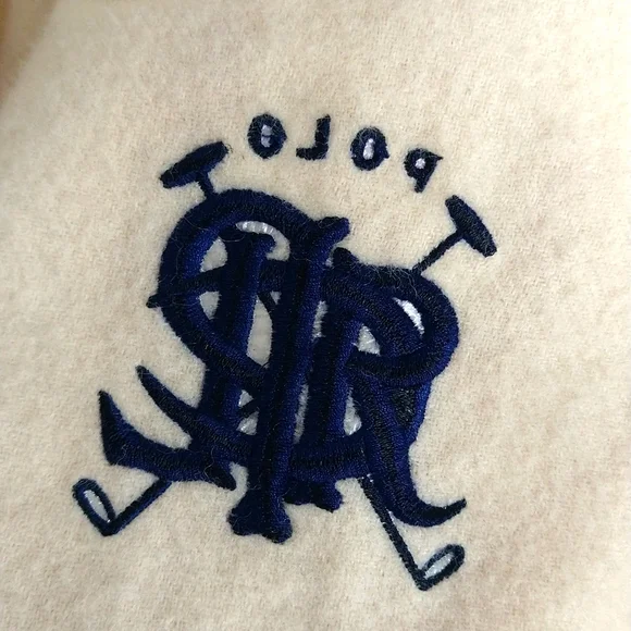 Polo Ralph Lauren Cream 100% Lambswool Blue Ralph Lauren Logo Fringe Scarf - Picture 4 of 10